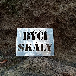 Jiřina na vrcholu Ondřejovsko-Býčí skály (28.10.2022 13:40)