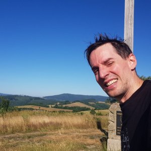 Rudolf Leška na vrcholu Machnáč (1.7.2025 7:57)