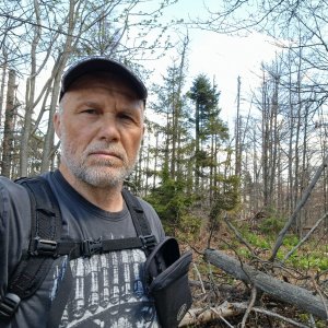 Rastislav Biarinec on the summit of Priehybok (2.5.2025 13:03)