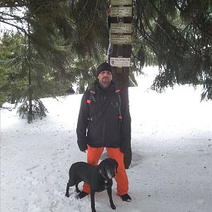 Kahys, Kahyska a Kahysčata na vrcholu Malý Smrk (16.3.2019 12:08)