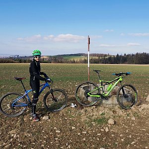 Ondra Horáček na vrcholu Přední kopec (2.4.2021 16:10)
