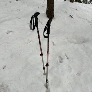 Radka D on the summit of Kyvňačky Z (8.12.2023 12:59)