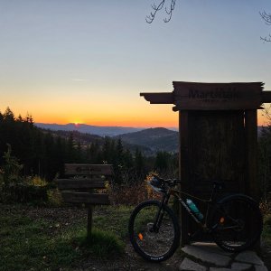 Marcela Kubíčková on the summit of Bařiny (7.11.2025 16:10)