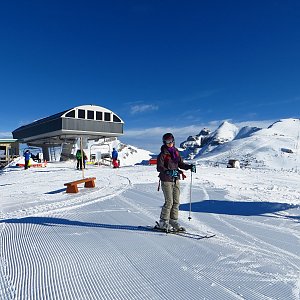 Iveta Válová on the summit of Mount Standish (4.11.2016)