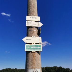 Šárka on the summit of Majerovec (28.9.2026 14:24)