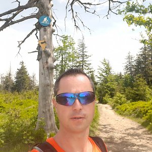 Patrik Valas na vrcholu Trzy kopce (15.6.2021 13:21)