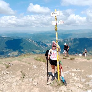 Ketty Dubňanská na vrcholu Poludňový grúň (20.7.2025 12:10)