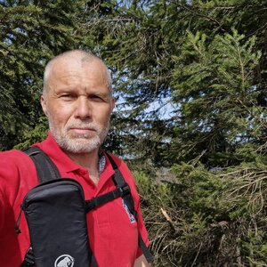 Rastislav Biarinec on the summit of Štefanová (9.4.2024 15:04)