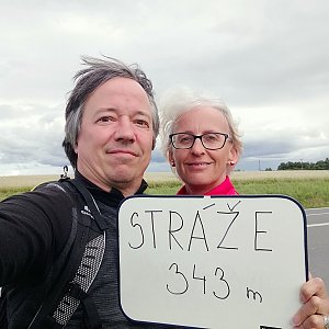 Jana a Pavel Kasaničovi on the summit of Stráže (10.7.2022 16:50)