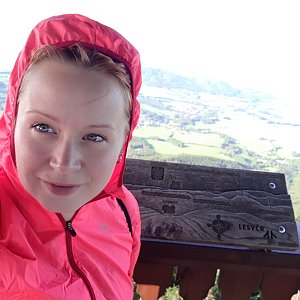 Su Mischelle na vrcholu Veľký Javorník Z (15.9.2019 22:08)