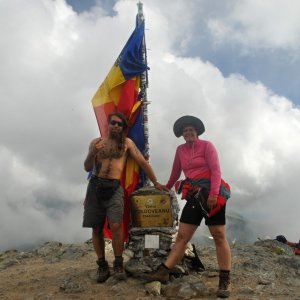 ThrasherVojti on the summit of Moldoveanu (3.8.2023 17:01)