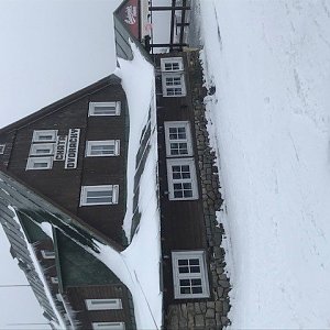 Maca na vrcholu Lysá hora (16.4.2021 1:12)