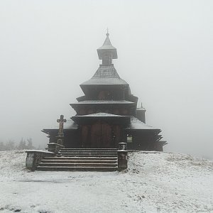 Milan Meravy na vrcholu Radhošť (26.11.2021 12:26)