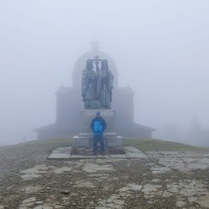 Tomáš Mucha na vrcholu Radhošť (7.9.2025 8:30)
