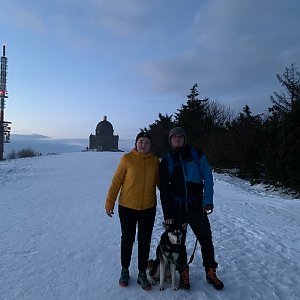 Nikol na vrcholu Radhošť (4.1.2021 16:33)