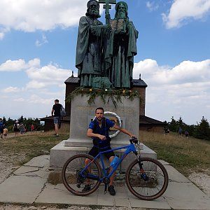 Filip Šimon na vrcholu Radhošť (7.7.2021 13:22)