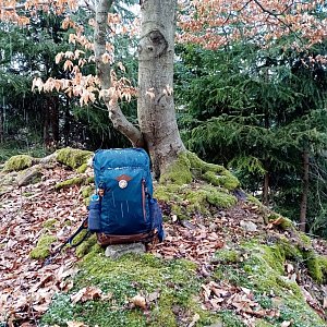 Jiřina na vrcholu Červenec J vrchol (10.4.2022 17:05)