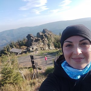 Lili on the summit of Obří skály (2.10.2021 13:01)
