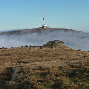 Mountainer na vrcholu Petrovy kameny (4.10.2015 7:51)