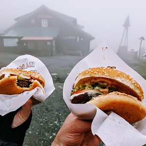 Tomáš Habr na vrcholu Velký Jezerník (29.5.2021 19:37)