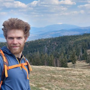 Tomáš Vašíček na vrcholu Glinne (7.5.2023 14:47)