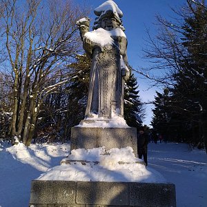 invader na vrcholu Radegast (2.1.2020 14:23)