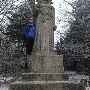 Jakub Špaček na vrcholu Radegast (17.12.2020 12:47)