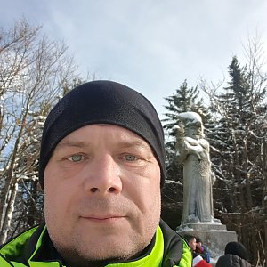 Tomáš Žáček na vrcholu Radegast (3.1.2021 12:30)