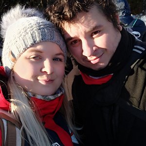 Perry na vrcholu Radegast (3.1.2021 15:00)