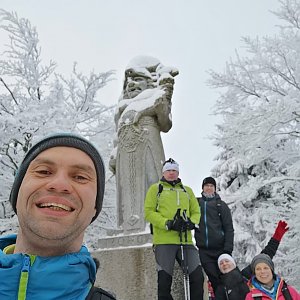 zuzana švidrnochová na vrcholu Radegast (9.1.2021 13:26)