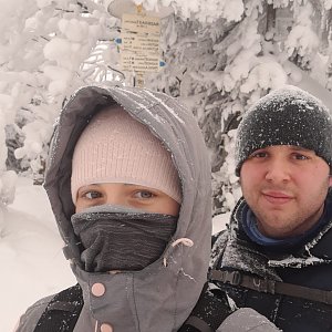 Markéta Čeníková na vrcholu Radegast (13.2.2021 13:10)