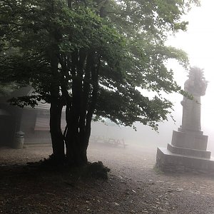 Martin Kostřeba na vrcholu Radegast (26.6.2021 7:18)