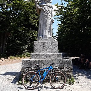 Filip Šimon na vrcholu Radegast (7.7.2021 13:04)