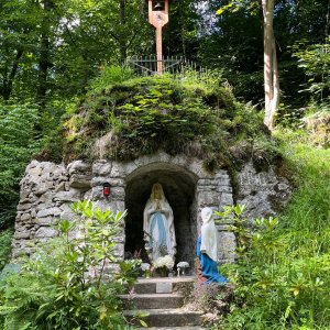 Radka D na vrcholu Myslíkovské lurdy (11.7.2026 15:48)