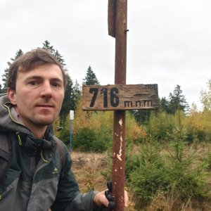 Jiří Králík on the summit of Štitarský vrch (12.10.2025 9:44)