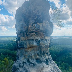 Světla na vrcholu Čap (6.9.2025 16:06)