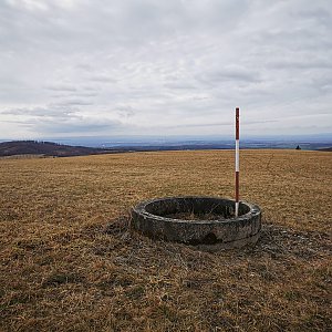 Jiří Králík on the summit of Ranoš (15.3.2023 9:47)
