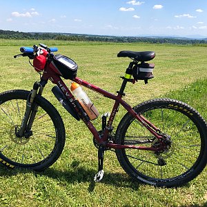 Radka D na vrcholu Náplatky (12.6.2022 13:47)