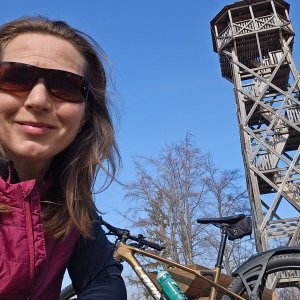 Marcela Kubíčková on the summit of Sosnová (4.3.2026 11:25)