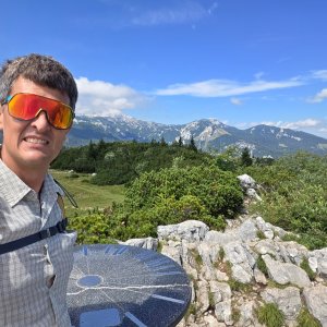 Jirka Hruška on the summit of Gradišče (Njivica) (25.7.2026 14:48)