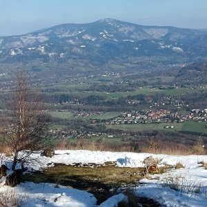 Panda toulavá on the summit of Skalka (3.4.2026 16:10)