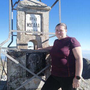 Lenka Sajkova na vrcholu Musala (27.9.2024 9:50)