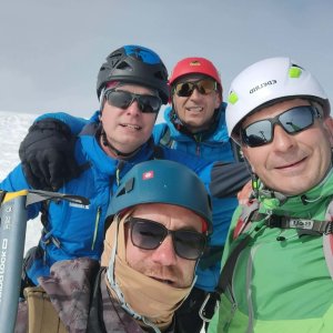 Dzanny on the summit of Hvannadalshnjúkur (25.7.2026 15:00)