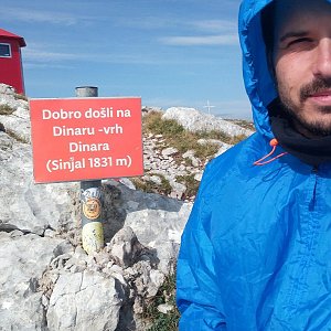 Martin Palin na vrcholu Sinjal (19.9.2019 22:44)