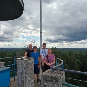 Mira Fo na vrcholu Suur Munamägi (29.7.2026 23:38)
