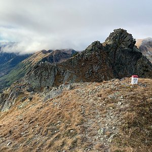 Alexandr Starý na vrcholu Nižný Kostúr / Niżni Kostur (6.11.2020 13:40)