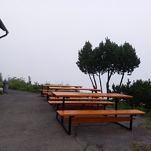 Milan Meravy na vrcholu Velký Javorník (8.7.2022 6:29)