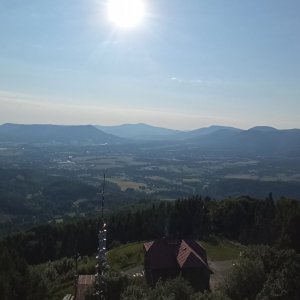 Alžběta Šlosarová na vrcholu Velký Javorník (9.7.2023 7:20)