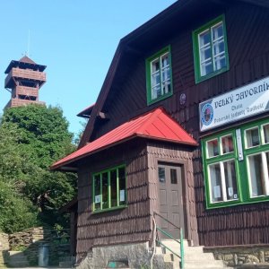 Alžběta Šlosarová na vrcholu Velký Javorník (19.7.2023 7:34)