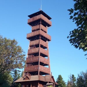 Alžběta Šlosarová na vrcholu Velký Javorník (6.9.2023 8:05)